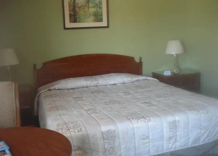 Laguna Lodge