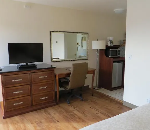 Laguna Lodge