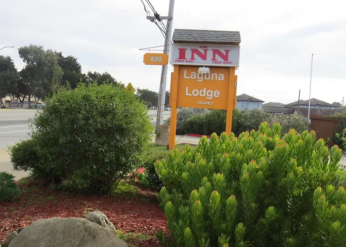 Laguna Lodge
